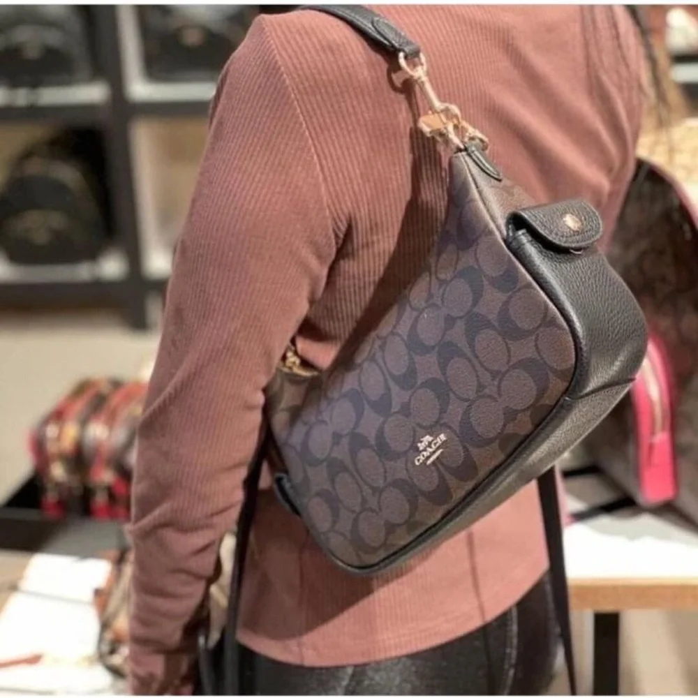 Coach Shoulder Bag Crossbody Signature Purce